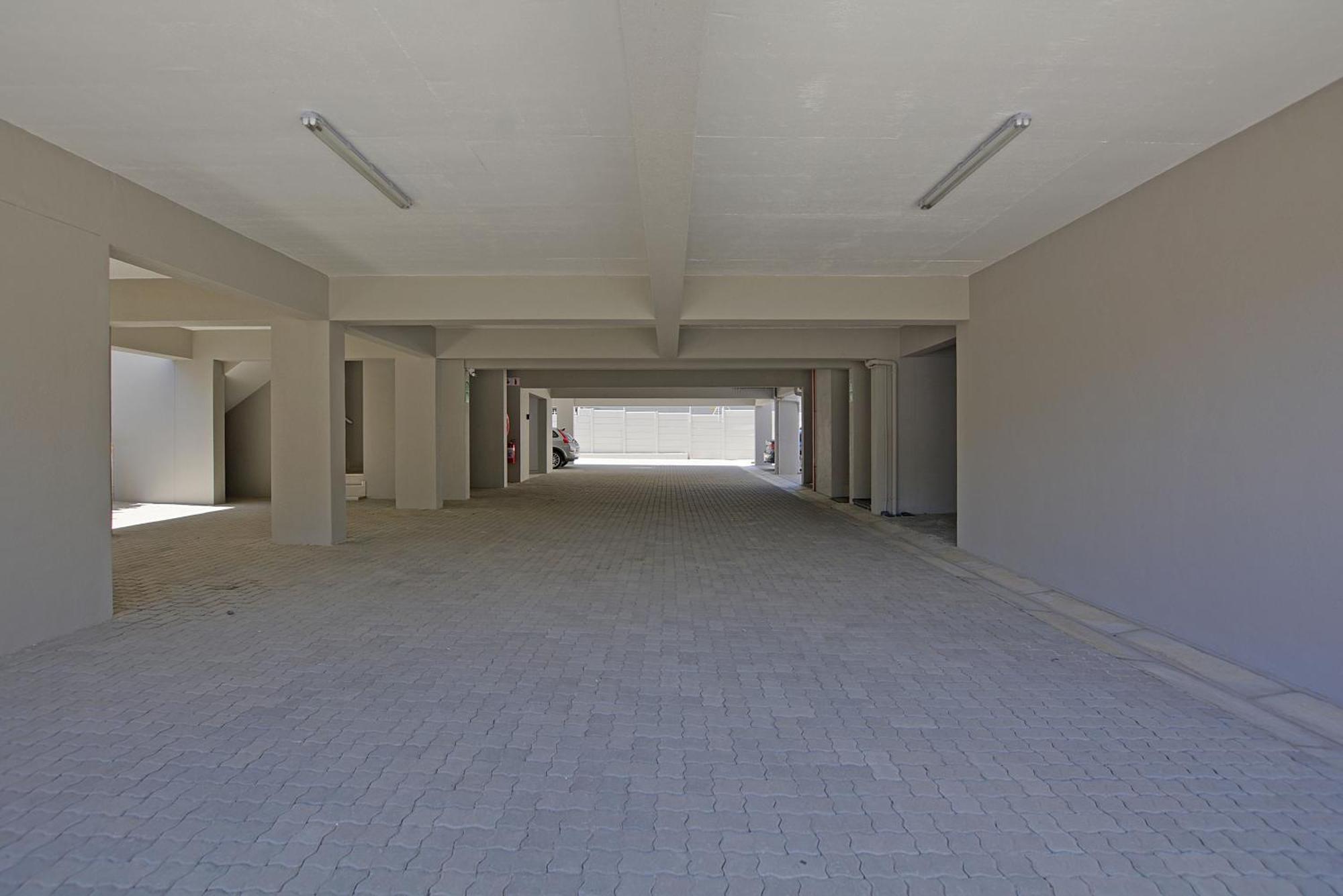 Leetch Views 1b Apartment *